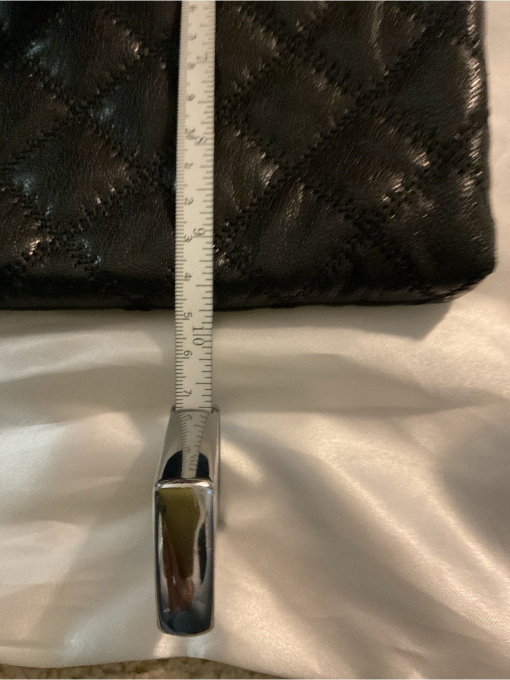 Tory Burch Fleming XL Black Quilted Leather clutch - Picture 6 of 8